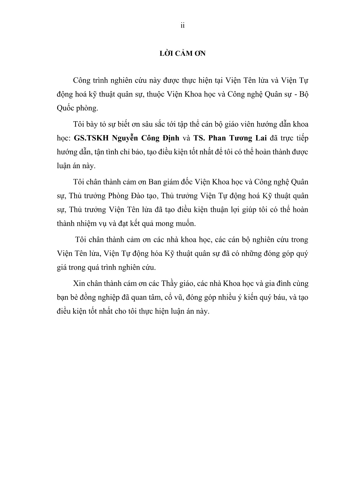 Luận án Nghiên cứu nâng cao độ chính xác hệ thống dẫn đường quán tính có đế ứng dụng trong điều khiển thiết bị bay không người lái trang 4